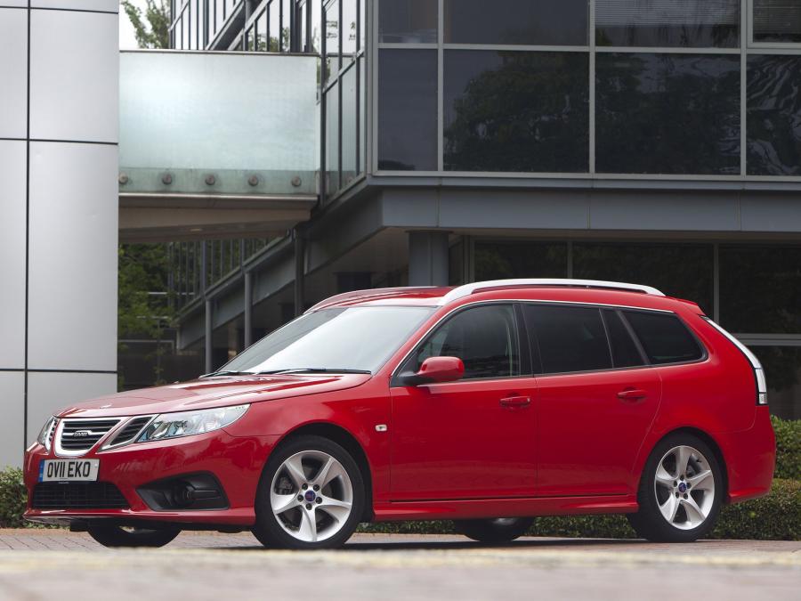  Saab 9-3 Griffin SportCombi 2011 года  (UK) (фото 14 из 25)